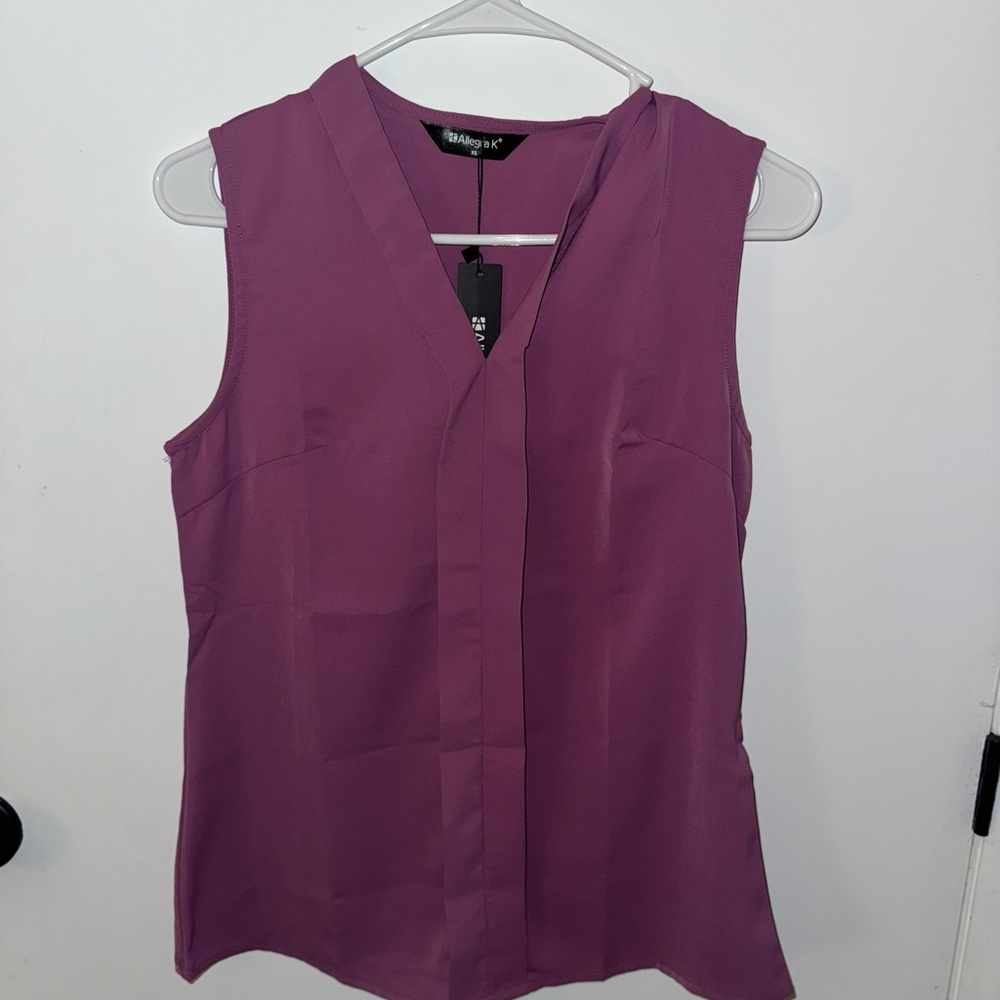Sleeveless Plum Blouse
